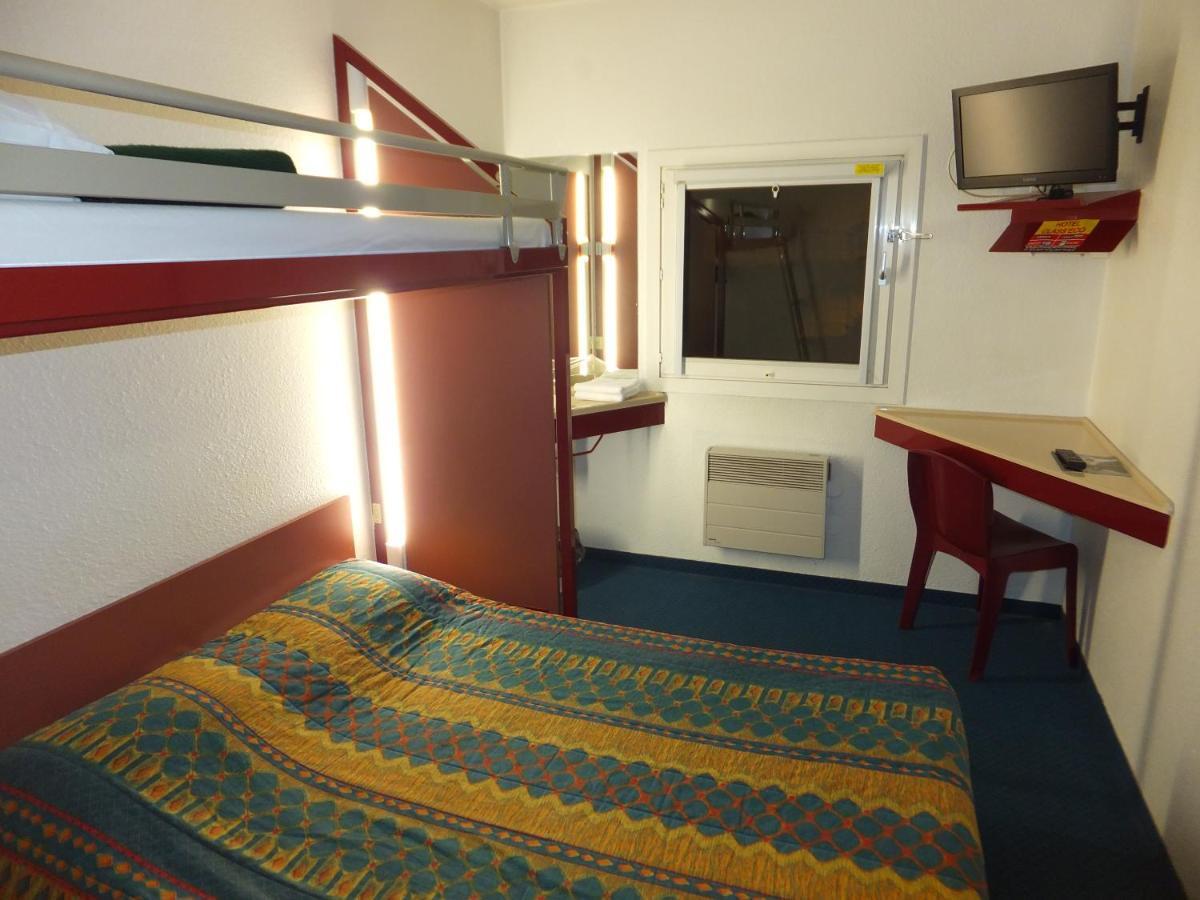 Formul'Eco Hotell Louvroil Rum bild